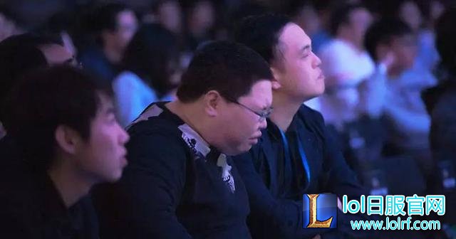 输一把送10000现金!PDD熊猫直播变壕猪