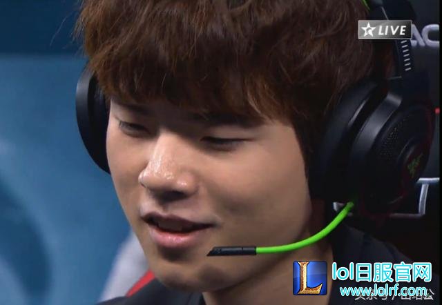 LOL邪魅一笑再现LCK赛场，上一个这么笑的已经捞到LCS了