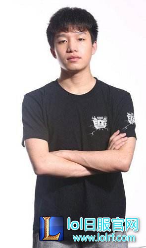 粉丝撰文只为一人 记明凯的传奇生涯