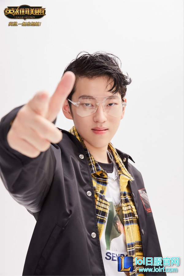 图4:为李汭燦(Scout)疯狂打call.jpg