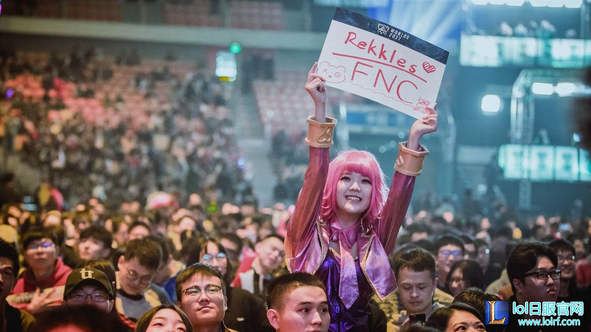 外媒:FNC想赢RNG 单人路发挥很重要